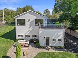Lakeview Retreat | Main + Guest House, Sleeps 10