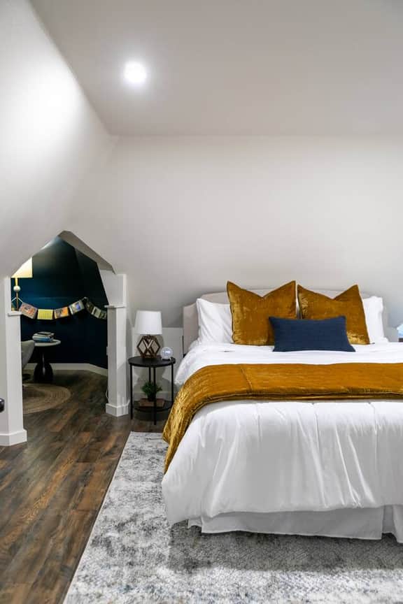Charming Historic Upper Walk to Downtown & Beach