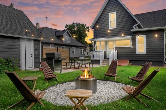 Stylish Retreat Near Wedding Venues + Fire Pit