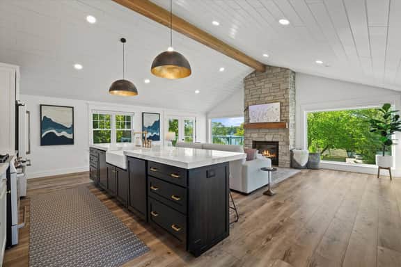 Designer Home with Upper Balcony & Lake Views