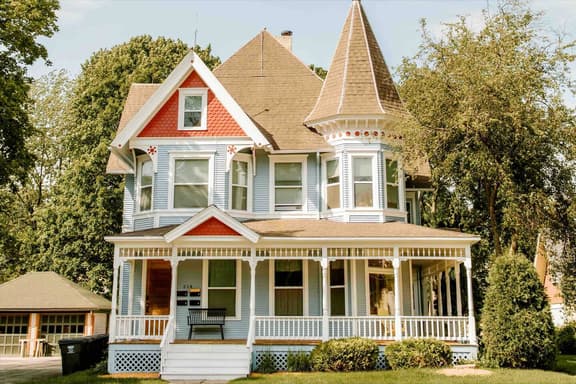 Charming Historic Upper Walk to Downtown & Beach